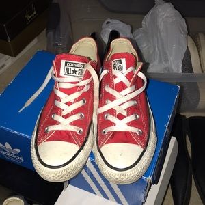 Converse Low Tops